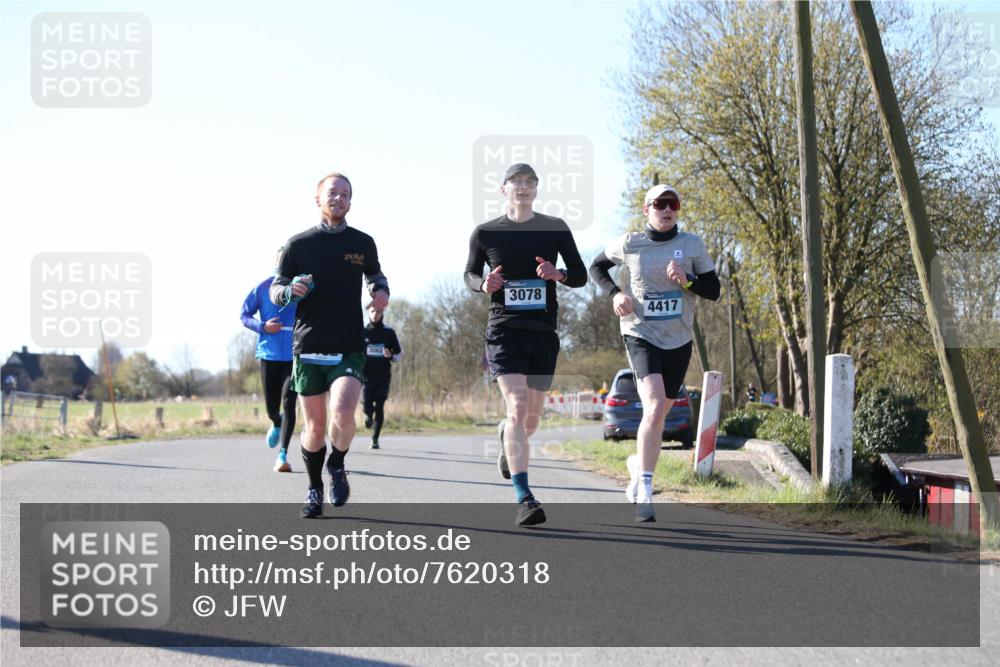 06.04.2025 - 44. Internationalen Wilhelmsburger Insellauf Jannik Wohlers http://msf.ph/oto/7620318 06.04.2025 10:06:11 Laufen 3078, 4417 meine-sportfotos.de