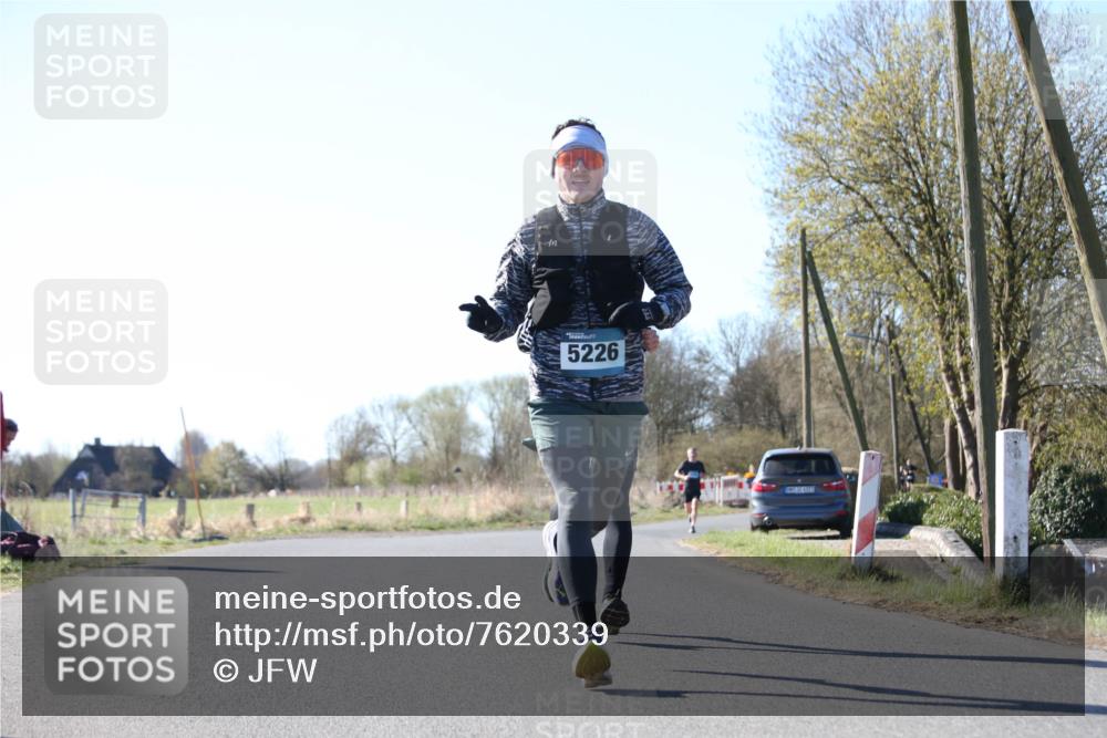 06.04.2025 - 44. Internationalen Wilhelmsburger Insellauf Jannik Wohlers http://msf.ph/oto/7620339 06.04.2025 10:06:14 Laufen 5226 meine-sportfotos.de