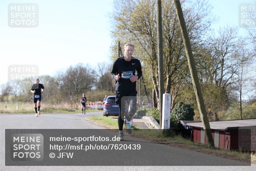 06.04.2025 - 44. Internationalen Wilhelmsburger Insellauf Jannik Wohlers http://msf.ph/oto/7620439 06.04.2025 10:06:38 Laufen 4608 meine-sportfotos.de