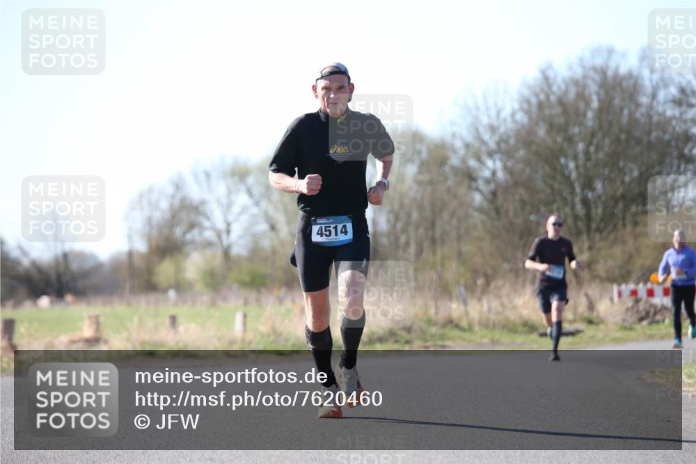 06.04.2025 - 44. Internationalen Wilhelmsburger Insellauf Jannik Wohlers http://msf.ph/oto/7620460 06.04.2025 10:06:41 Laufen 4514 meine-sportfotos.de