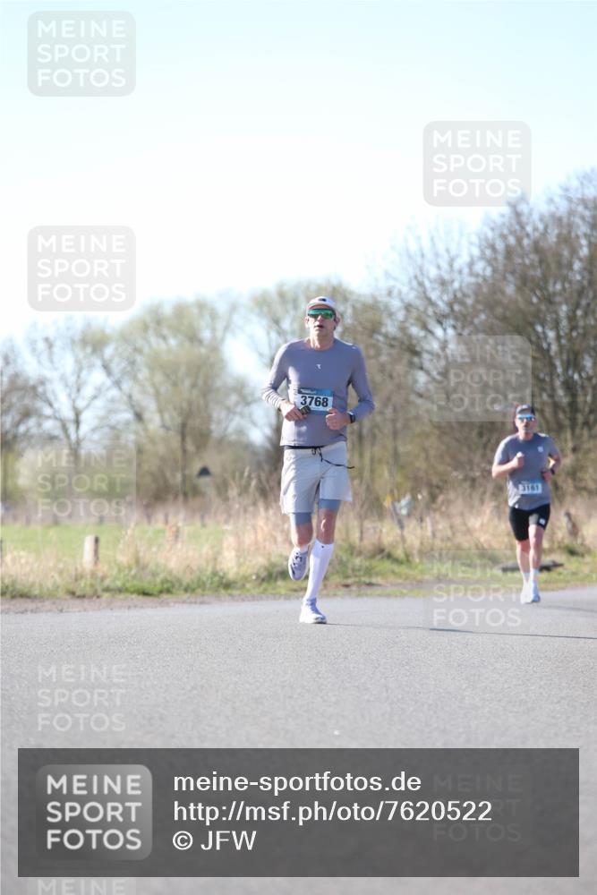 06.04.2025 - 44. Internationalen Wilhelmsburger Insellauf Jannik Wohlers http://msf.ph/oto/7620522 06.04.2025 10:06:55 Laufen 3768, 3161 meine-sportfotos.de