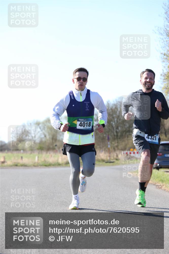06.04.2025 - 44. Internationalen Wilhelmsburger Insellauf Jannik Wohlers http://msf.ph/oto/7620595 06.04.2025 10:07:21 Laufen 4018, 4321 meine-sportfotos.de