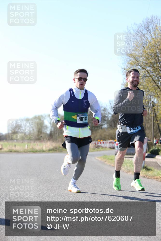 06.04.2025 - 44. Internationalen Wilhelmsburger Insellauf Jannik Wohlers http://msf.ph/oto/7620607 06.04.2025 10:07:21 Laufen 4018, 4321 meine-sportfotos.de