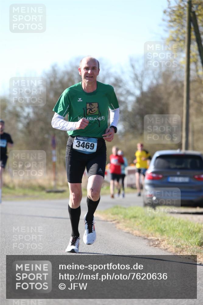 06.04.2025 - 44. Internationalen Wilhelmsburger Insellauf Jannik Wohlers http://msf.ph/oto/7620636 06.04.2025 10:07:39 Laufen 3469 meine-sportfotos.de