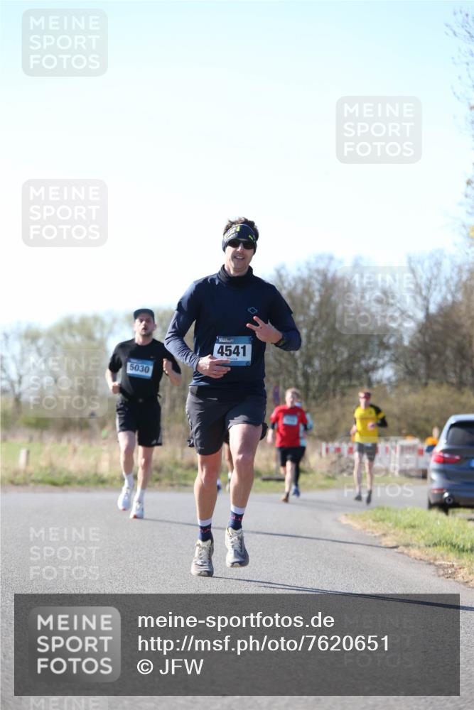 06.04.2025 - 44. Internationalen Wilhelmsburger Insellauf Jannik Wohlers http://msf.ph/oto/7620651 06.04.2025 10:07:42 Laufen 5030, 4541 meine-sportfotos.de