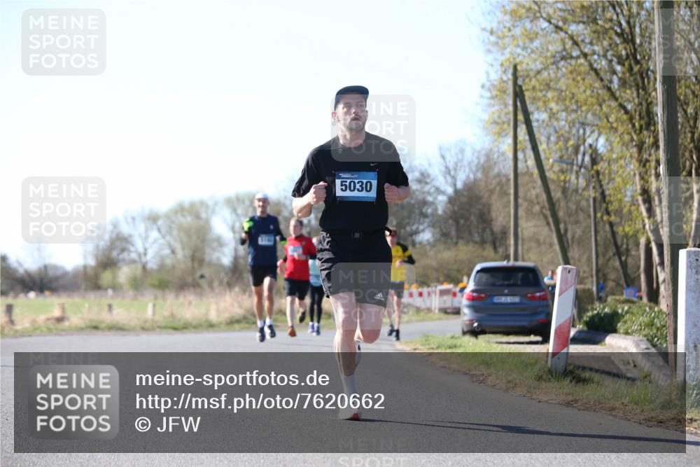 06.04.2025 - 44. Internationalen Wilhelmsburger Insellauf Jannik Wohlers http://msf.ph/oto/7620662 06.04.2025 10:07:45 Laufen 5030 meine-sportfotos.de
