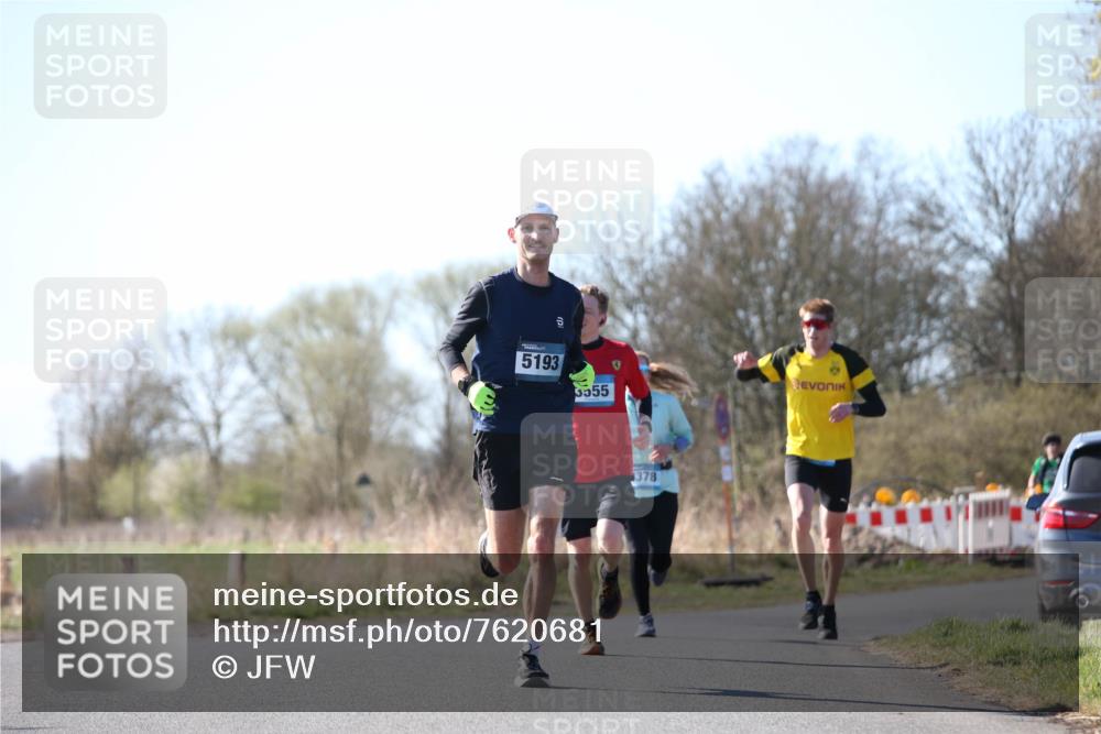 06.04.2025 - 44. Internationalen Wilhelmsburger Insellauf Jannik Wohlers http://msf.ph/oto/7620681 06.04.2025 10:07:46 Laufen 5193, 5555, 378 meine-sportfotos.de