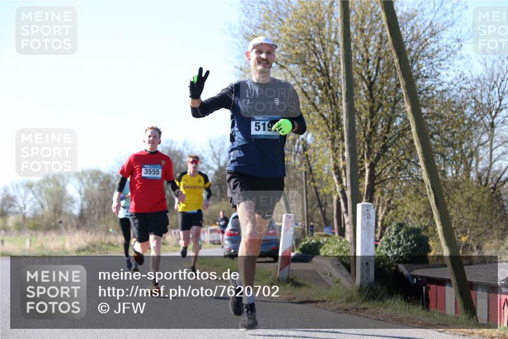 06.04.2025 - 44. Internationalen Wilhelmsburger Insellauf Jannik Wohlers http://msf.ph/oto/7620702 06.04.2025 10:07:49 Laufen 3555, 519 meine-sportfotos.de