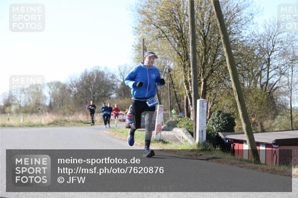 06.04.2025 - 44. Internationalen Wilhelmsburger Insellauf Jannik Wohlers http://msf.ph/oto/7620876 06.04.2025 10:08:15 Laufen 4081 meine-sportfotos.de
