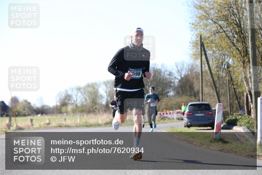 06.04.2025 - 44. Internationalen Wilhelmsburger Insellauf Jannik Wohlers http://msf.ph/oto/7620934 06.04.2025 10:08:30 Laufen 598, 3363 meine-sportfotos.de