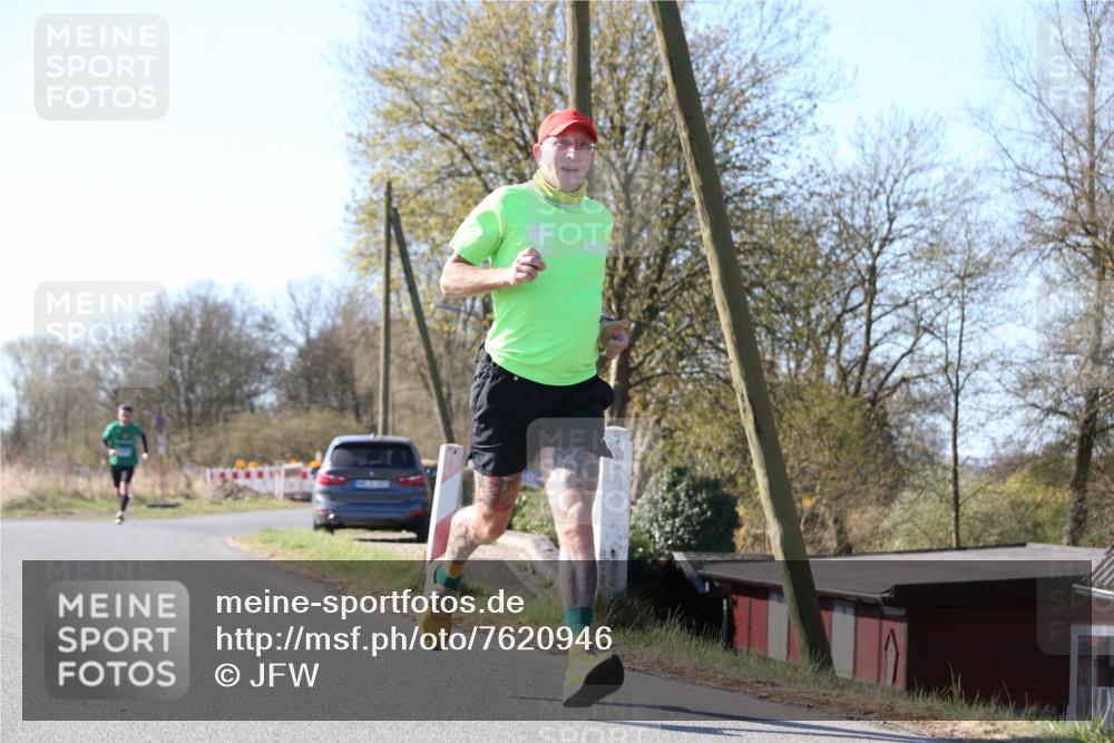 06.04.2025 - 44. Internationalen Wilhelmsburger Insellauf Jannik Wohlers http://msf.ph/oto/7620946 06.04.2025 10:08:44 Laufen  meine-sportfotos.de
