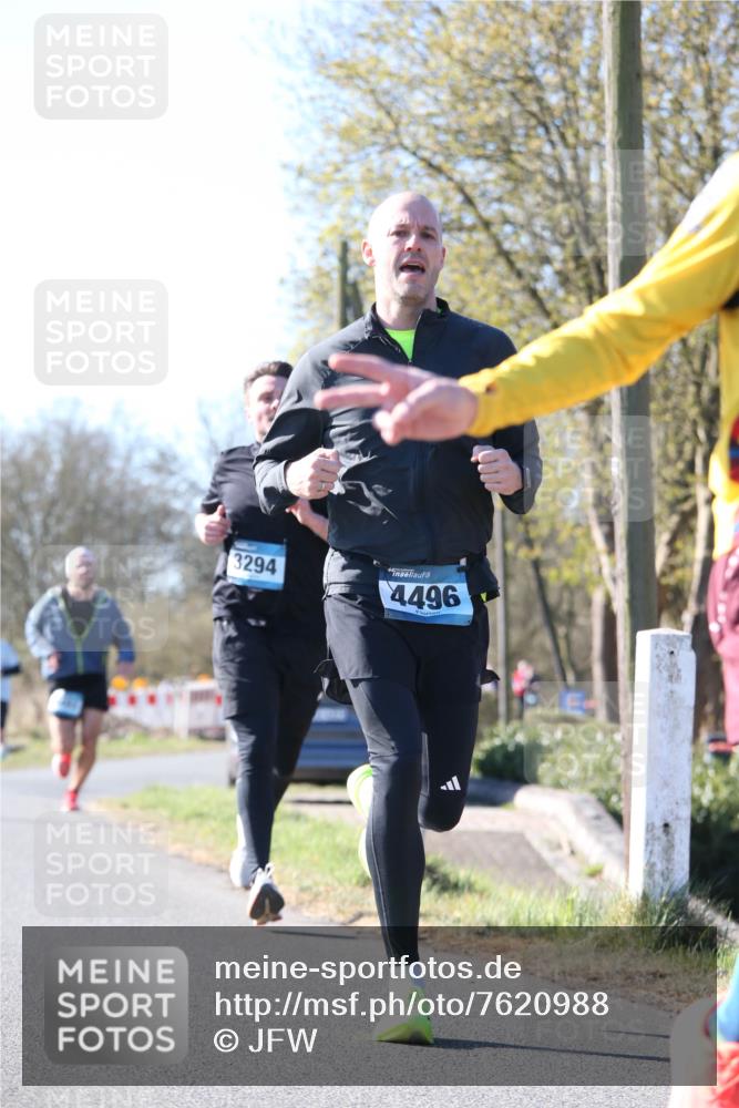 06.04.2025 - 44. Internationalen Wilhelmsburger Insellauf Jannik Wohlers http://msf.ph/oto/7620988 06.04.2025 10:09:14 Laufen 3294, 4496 meine-sportfotos.de