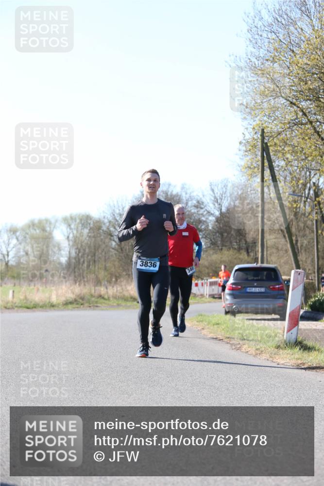 06.04.2025 - 44. Internationalen Wilhelmsburger Insellauf Jannik Wohlers http://msf.ph/oto/7621078 06.04.2025 10:09:41 Laufen 3836, 346, 431, 4323 meine-sportfotos.de