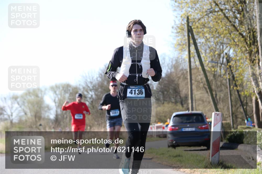 06.04.2025 - 44. Internationalen Wilhelmsburger Insellauf Jannik Wohlers http://msf.ph/oto/7621146 06.04.2025 10:10:29 Laufen 3081, 4136 meine-sportfotos.de
