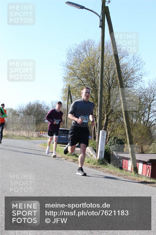 06.04.2025 - 44. Internationalen Wilhelmsburger Insellauf Jannik Wohlers http://msf.ph/oto/7621183 06.04.2025 10:10:48 Laufen 86, 4979 meine-sportfotos.de