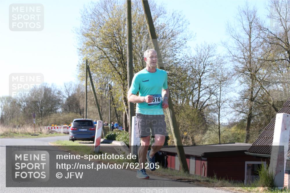 06.04.2025 - 44. Internationalen Wilhelmsburger Insellauf Jannik Wohlers http://msf.ph/oto/7621205 06.04.2025 10:11:03 Laufen 516 meine-sportfotos.de