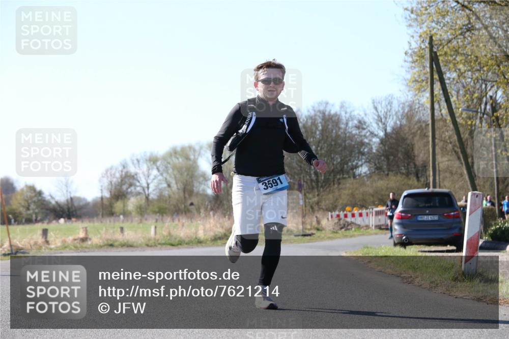06.04.2025 - 44. Internationalen Wilhelmsburger Insellauf Jannik Wohlers http://msf.ph/oto/7621214 06.04.2025 10:11:06 Laufen 3591, 31, 4323 meine-sportfotos.de