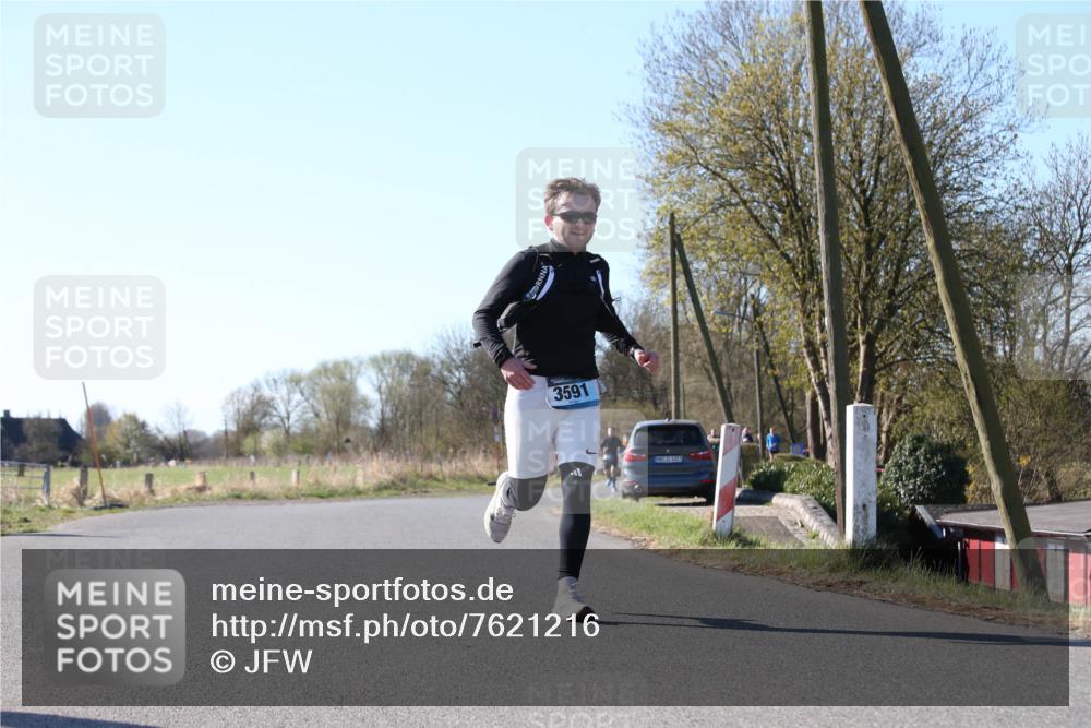 06.04.2025 - 44. Internationalen Wilhelmsburger Insellauf Jannik Wohlers http://msf.ph/oto/7621216 06.04.2025 10:11:06 Laufen 3591 meine-sportfotos.de