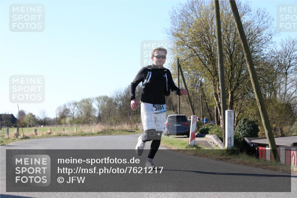 06.04.2025 - 44. Internationalen Wilhelmsburger Insellauf Jannik Wohlers http://msf.ph/oto/7621217 06.04.2025 10:11:06 Laufen 3591 meine-sportfotos.de
