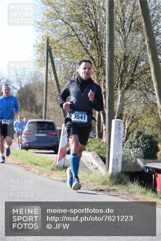 06.04.2025 - 44. Internationalen Wilhelmsburger Insellauf Jannik Wohlers http://msf.ph/oto/7621223 06.04.2025 10:11:18 Laufen 4014, 3541 meine-sportfotos.de