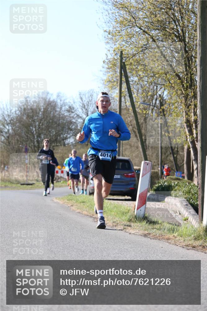 06.04.2025 - 44. Internationalen Wilhelmsburger Insellauf Jannik Wohlers http://msf.ph/oto/7621226 06.04.2025 10:11:20 Laufen 5448, 4014, 4323 meine-sportfotos.de