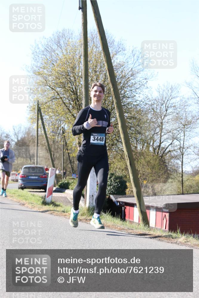 06.04.2025 - 44. Internationalen Wilhelmsburger Insellauf Jannik Wohlers http://msf.ph/oto/7621239 06.04.2025 10:11:27 Laufen 3448 meine-sportfotos.de