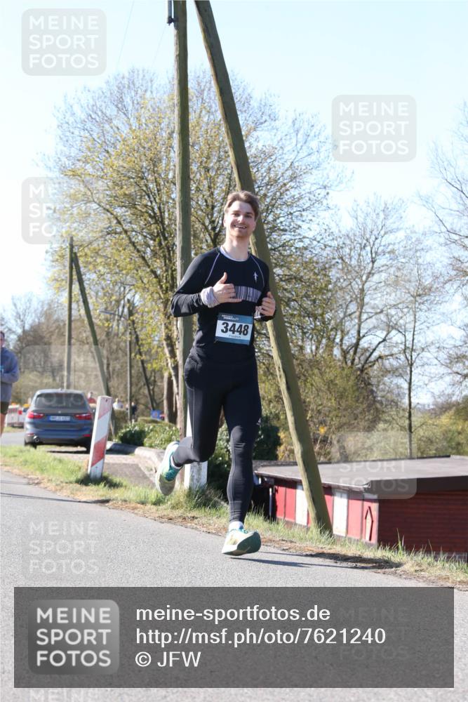 06.04.2025 - 44. Internationalen Wilhelmsburger Insellauf Jannik Wohlers http://msf.ph/oto/7621240 06.04.2025 10:11:27 Laufen 3448 meine-sportfotos.de