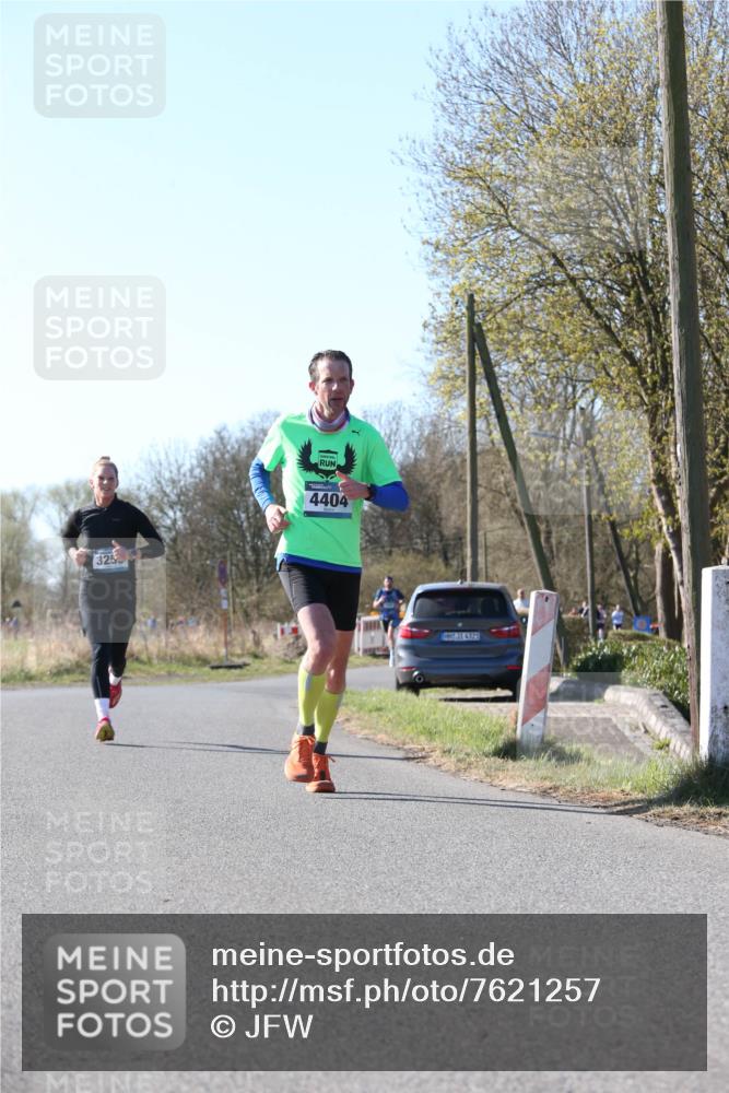 06.04.2025 - 44. Internationalen Wilhelmsburger Insellauf Jannik Wohlers http://msf.ph/oto/7621257 06.04.2025 10:11:32 Laufen 325, 4404, 31, 4323 meine-sportfotos.de