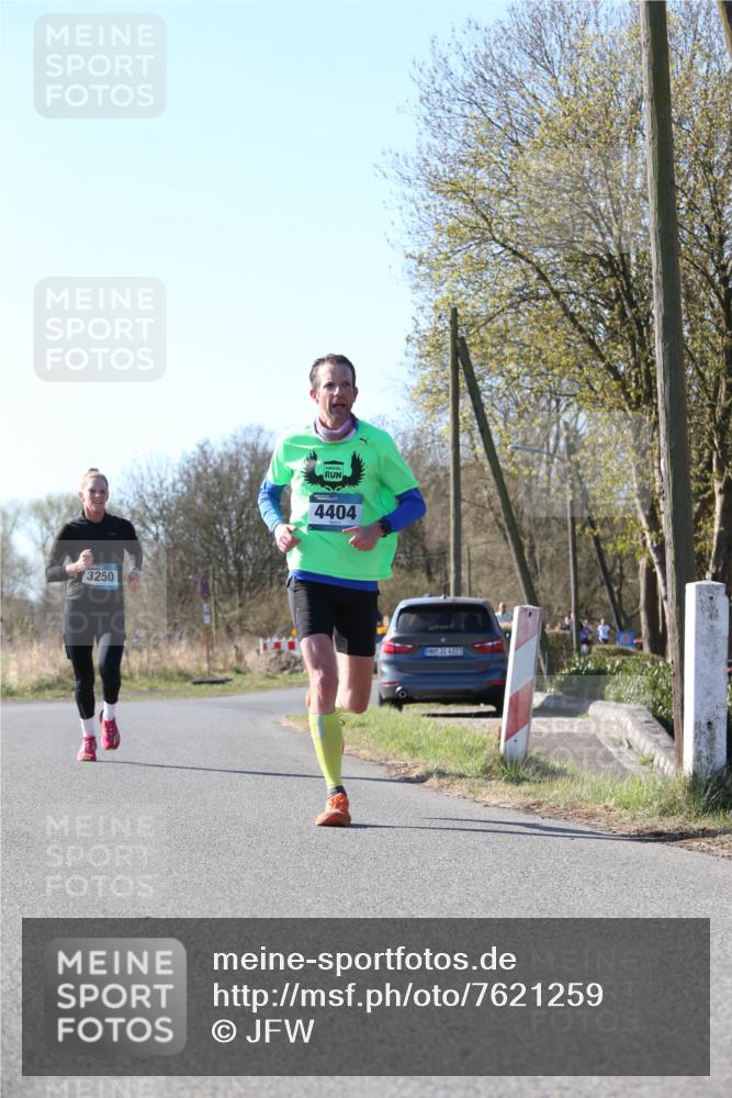 06.04.2025 - 44. Internationalen Wilhelmsburger Insellauf Jannik Wohlers http://msf.ph/oto/7621259 06.04.2025 10:11:32 Laufen 3250, 4404, 31, 4323 meine-sportfotos.de