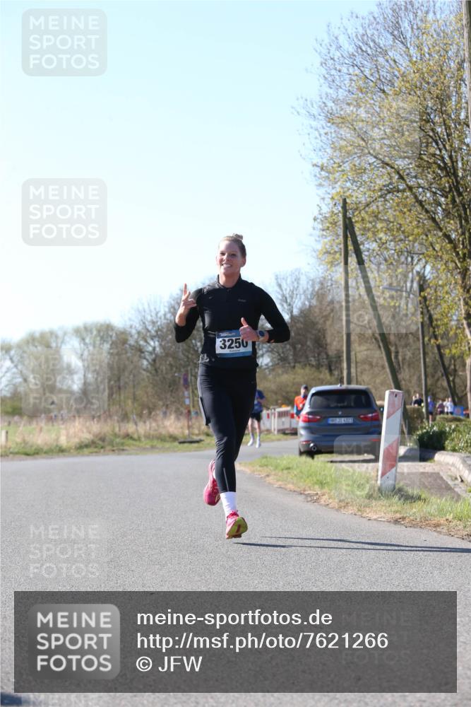 06.04.2025 - 44. Internationalen Wilhelmsburger Insellauf Jannik Wohlers http://msf.ph/oto/7621266 06.04.2025 10:11:34 Laufen 3250, 1408, 31, 6323 meine-sportfotos.de