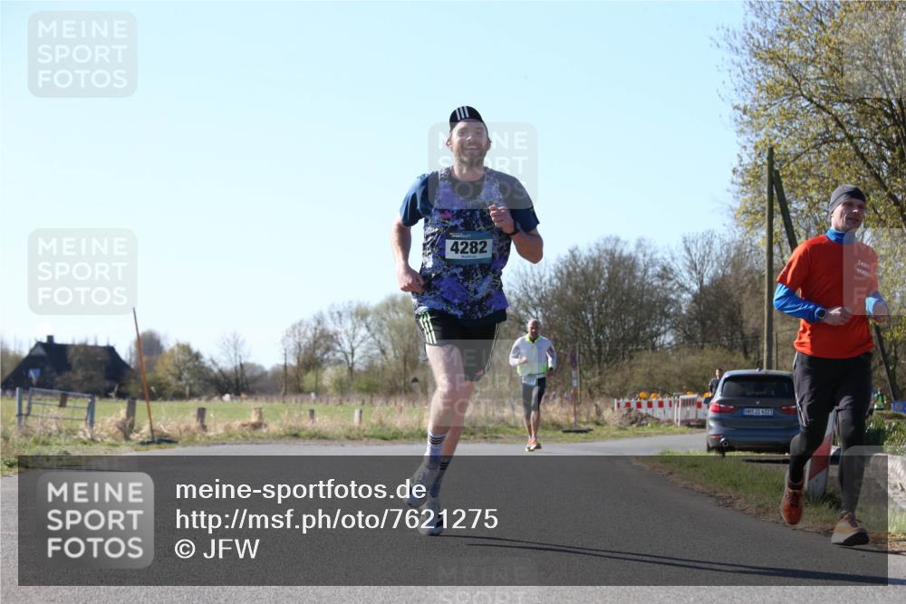 06.04.2025 - 44. Internationalen Wilhelmsburger Insellauf Jannik Wohlers http://msf.ph/oto/7621275 06.04.2025 10:11:46 Laufen 4282, 31, 4323 meine-sportfotos.de