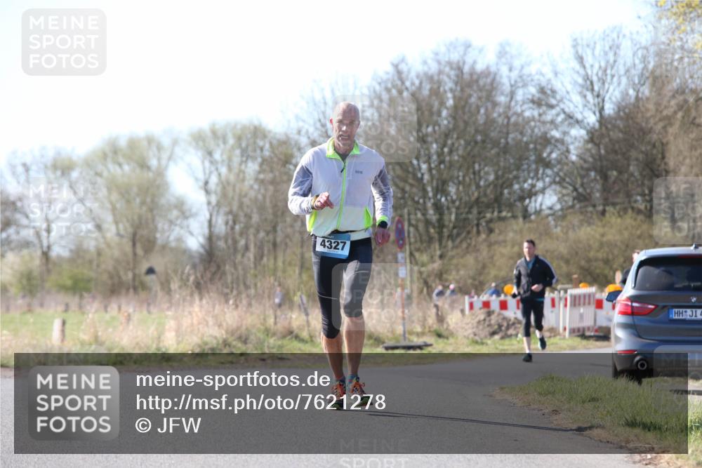 06.04.2025 - 44. Internationalen Wilhelmsburger Insellauf Jannik Wohlers http://msf.ph/oto/7621278 06.04.2025 10:11:49 Laufen 4327, 4 meine-sportfotos.de