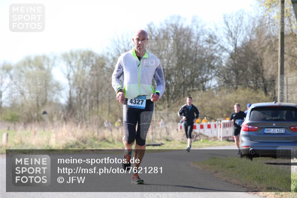 06.04.2025 - 44. Internationalen Wilhelmsburger Insellauf Jannik Wohlers http://msf.ph/oto/7621281 06.04.2025 10:11:50 Laufen 4327, 31, 4321 meine-sportfotos.de