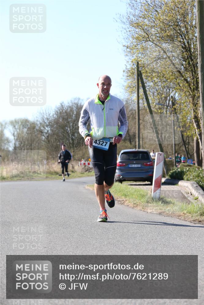 06.04.2025 - 44. Internationalen Wilhelmsburger Insellauf Jannik Wohlers http://msf.ph/oto/7621289 06.04.2025 10:11:52 Laufen 4327, 431, 4323 meine-sportfotos.de