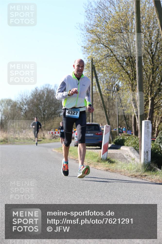 06.04.2025 - 44. Internationalen Wilhelmsburger Insellauf Jannik Wohlers http://msf.ph/oto/7621291 06.04.2025 10:11:52 Laufen 4327 meine-sportfotos.de