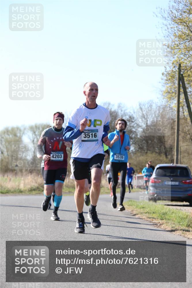 06.04.2025 - 44. Internationalen Wilhelmsburger Insellauf Jannik Wohlers http://msf.ph/oto/7621316 06.04.2025 10:12:10 Laufen 4203, 3516, 3535 meine-sportfotos.de