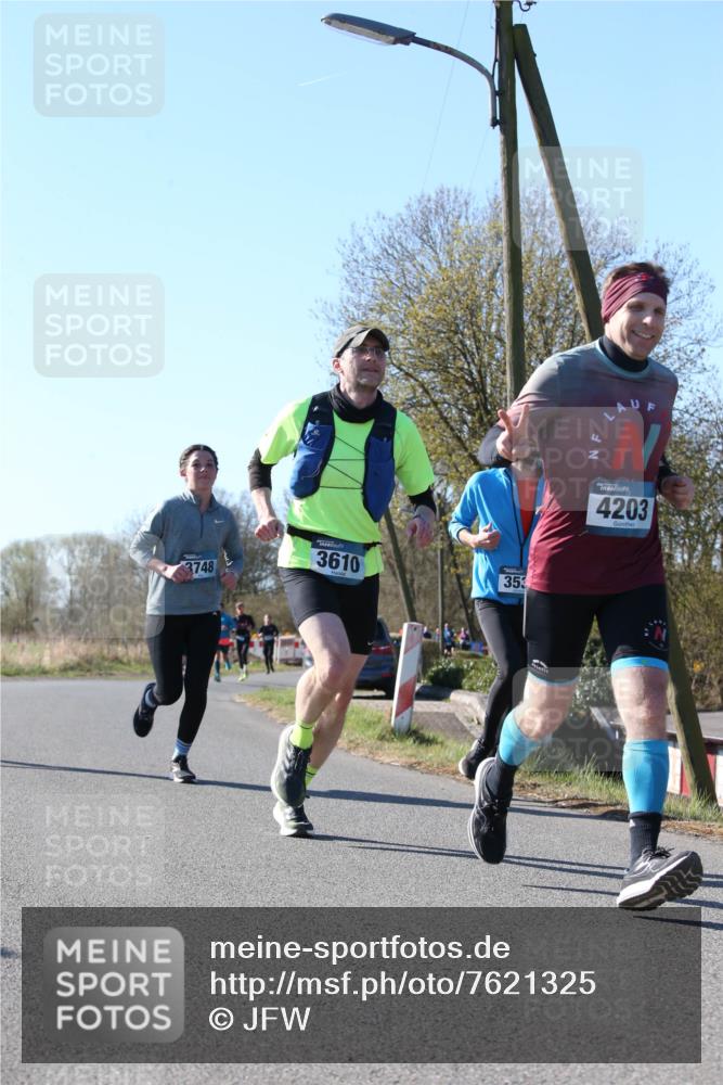 06.04.2025 - 44. Internationalen Wilhelmsburger Insellauf Jannik Wohlers http://msf.ph/oto/7621325 06.04.2025 10:12:13 Laufen 3748, 5, 3610, 353, 4203 meine-sportfotos.de