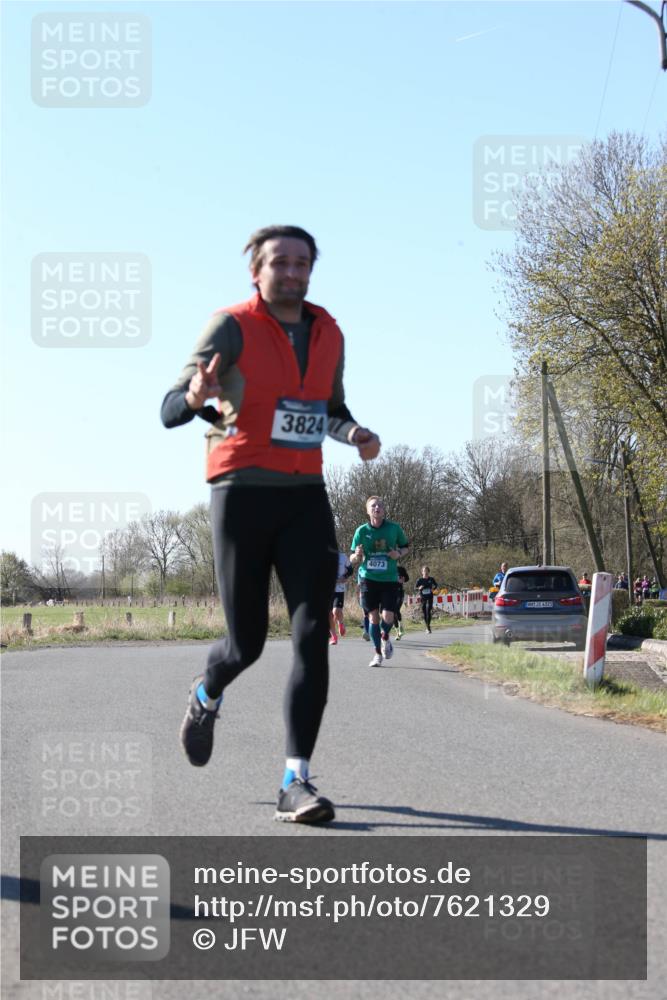 06.04.2025 - 44. Internationalen Wilhelmsburger Insellauf Jannik Wohlers http://msf.ph/oto/7621329 06.04.2025 10:12:15 Laufen 3824, 4073, 31, 4321 meine-sportfotos.de
