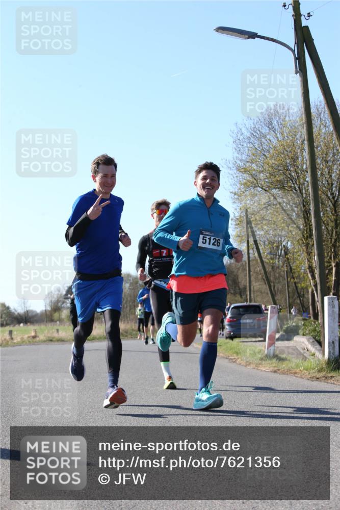 06.04.2025 - 44. Internationalen Wilhelmsburger Insellauf Jannik Wohlers http://msf.ph/oto/7621356 06.04.2025 10:12:24 Laufen 5126 meine-sportfotos.de