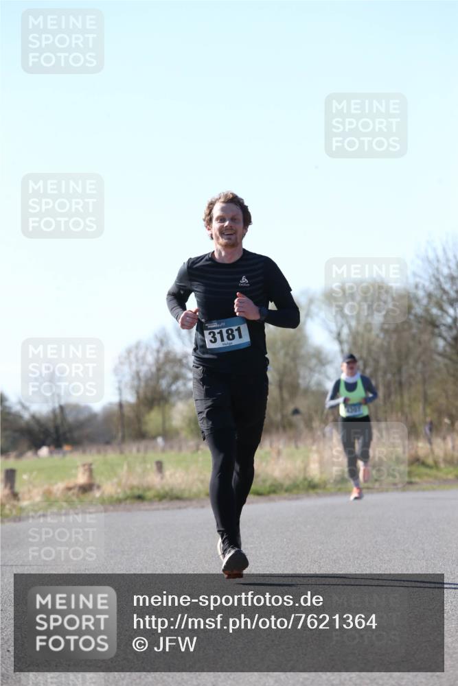06.04.2025 - 44. Internationalen Wilhelmsburger Insellauf Jannik Wohlers http://msf.ph/oto/7621364 06.04.2025 10:12:26 Laufen 3181, 6, 1957 meine-sportfotos.de