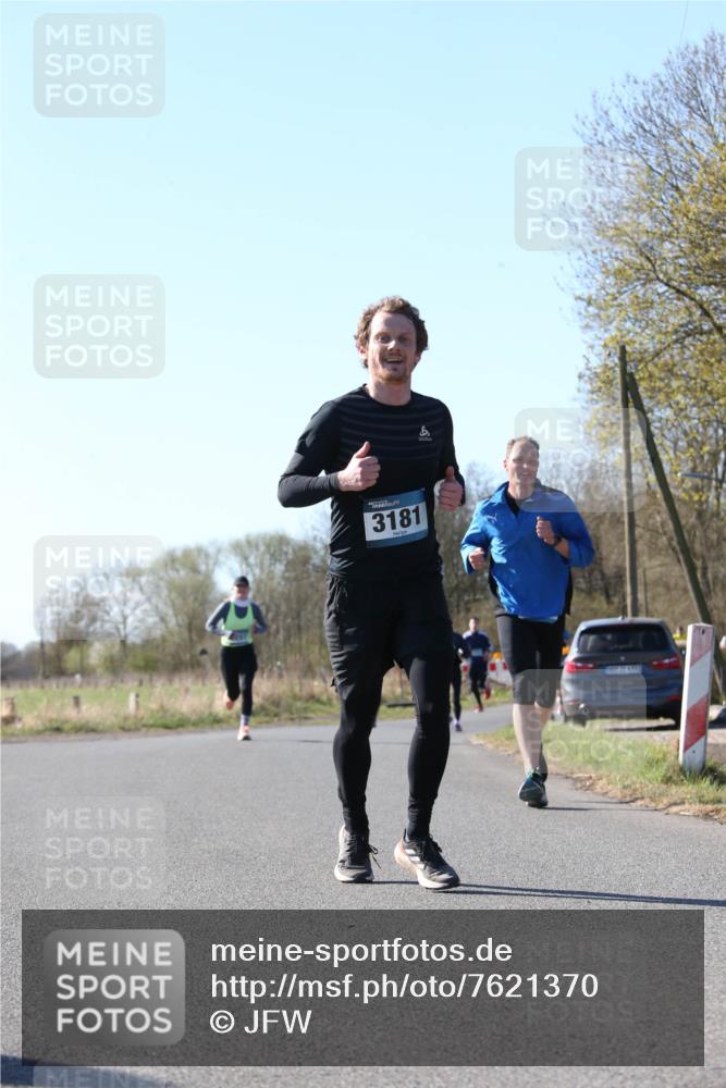 06.04.2025 - 44. Internationalen Wilhelmsburger Insellauf Jannik Wohlers http://msf.ph/oto/7621370 06.04.2025 10:12:28 Laufen 3181 meine-sportfotos.de