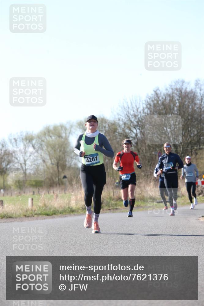 06.04.2025 - 44. Internationalen Wilhelmsburger Insellauf Jannik Wohlers http://msf.ph/oto/7621376 06.04.2025 10:12:30 Laufen 4207, 05, 5032 meine-sportfotos.de