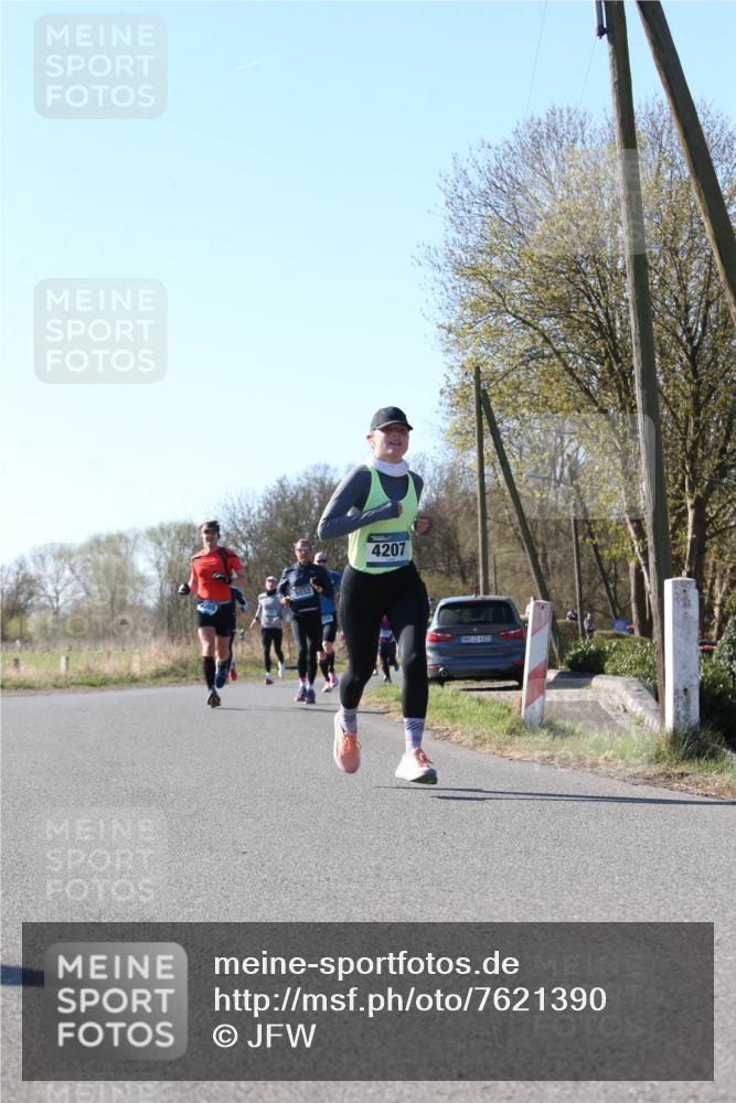 06.04.2025 - 44. Internationalen Wilhelmsburger Insellauf Jannik Wohlers http://msf.ph/oto/7621390 06.04.2025 10:12:33 Laufen 4207, 31, 4323 meine-sportfotos.de