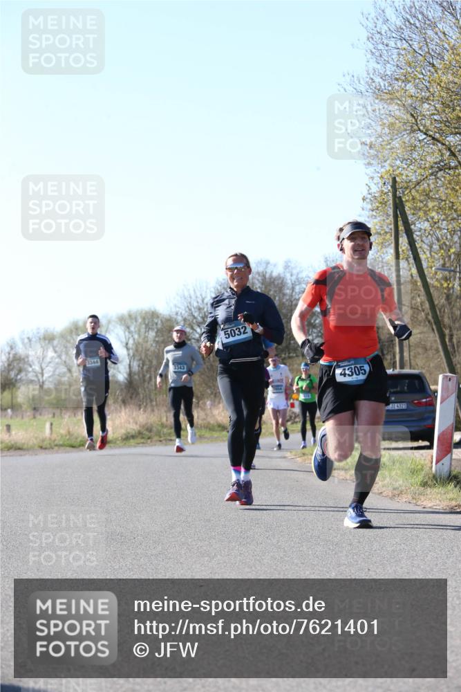 06.04.2025 - 44. Internationalen Wilhelmsburger Insellauf Jannik Wohlers http://msf.ph/oto/7621401 06.04.2025 10:12:36 Laufen 3344, 3343, 5032, 4305, 31, 4323 meine-sportfotos.de