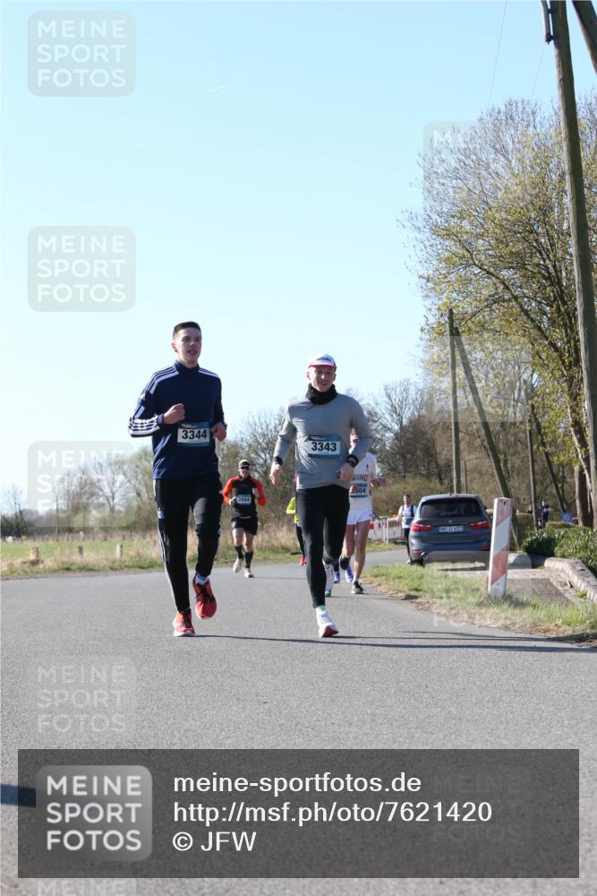 06.04.2025 - 44. Internationalen Wilhelmsburger Insellauf Jannik Wohlers http://msf.ph/oto/7621420 06.04.2025 10:12:41 Laufen 3344, 3884, 3343, 304, 31, 4323 meine-sportfotos.de