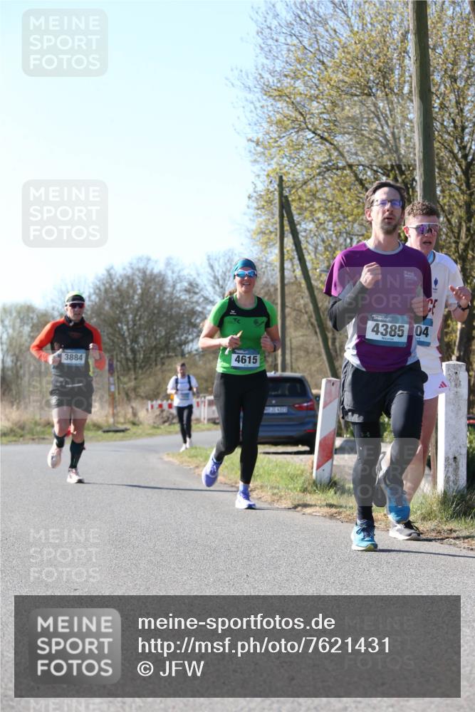 06.04.2025 - 44. Internationalen Wilhelmsburger Insellauf Jannik Wohlers http://msf.ph/oto/7621431 06.04.2025 10:12:43 Laufen 3884, 4615, 4385, 04 meine-sportfotos.de