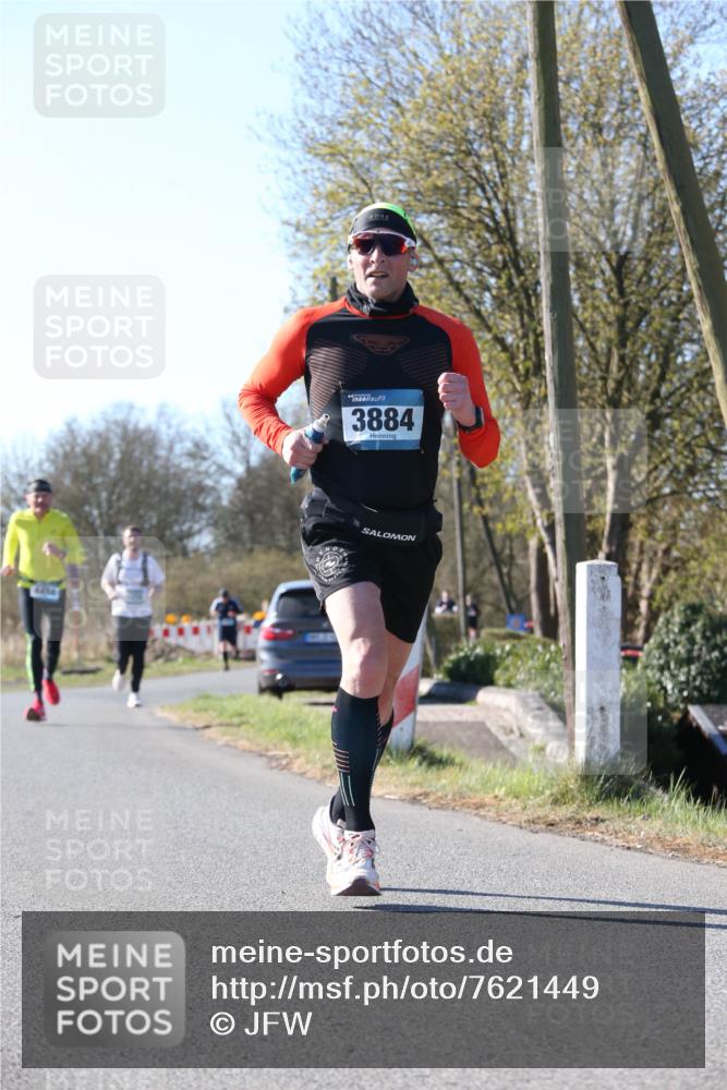 06.04.2025 - 44. Internationalen Wilhelmsburger Insellauf Jannik Wohlers http://msf.ph/oto/7621449 06.04.2025 10:12:47 Laufen 3884 meine-sportfotos.de