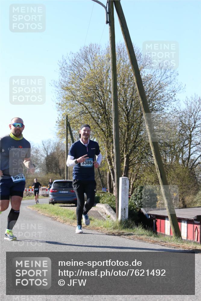 06.04.2025 - 44. Internationalen Wilhelmsburger Insellauf Jannik Wohlers http://msf.ph/oto/7621492 06.04.2025 10:13:09 Laufen 3385, 5070, 31, 4323 meine-sportfotos.de