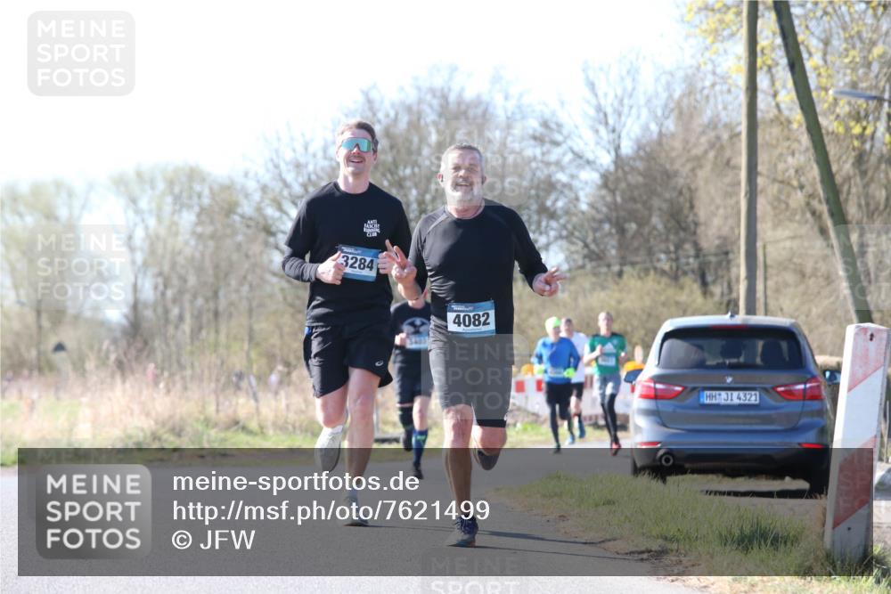 06.04.2025 - 44. Internationalen Wilhelmsburger Insellauf Jannik Wohlers http://msf.ph/oto/7621499 06.04.2025 10:13:17 Laufen 3284, 3403, 4082, 4321 meine-sportfotos.de