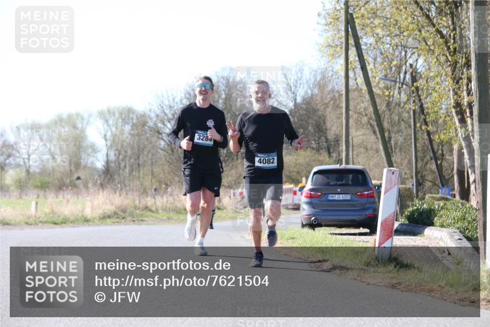 06.04.2025 - 44. Internationalen Wilhelmsburger Insellauf Jannik Wohlers http://msf.ph/oto/7621504 06.04.2025 10:13:18 Laufen 3284, 4082, 31, 4321 meine-sportfotos.de